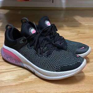 Womens Nike Joyride